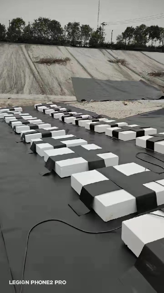 垃圾場調節池用HDPE防滲膜防滲有哪些好處?